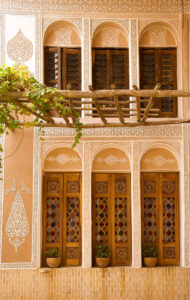 dad-hotel-fidhlmYd_wk-unsplash